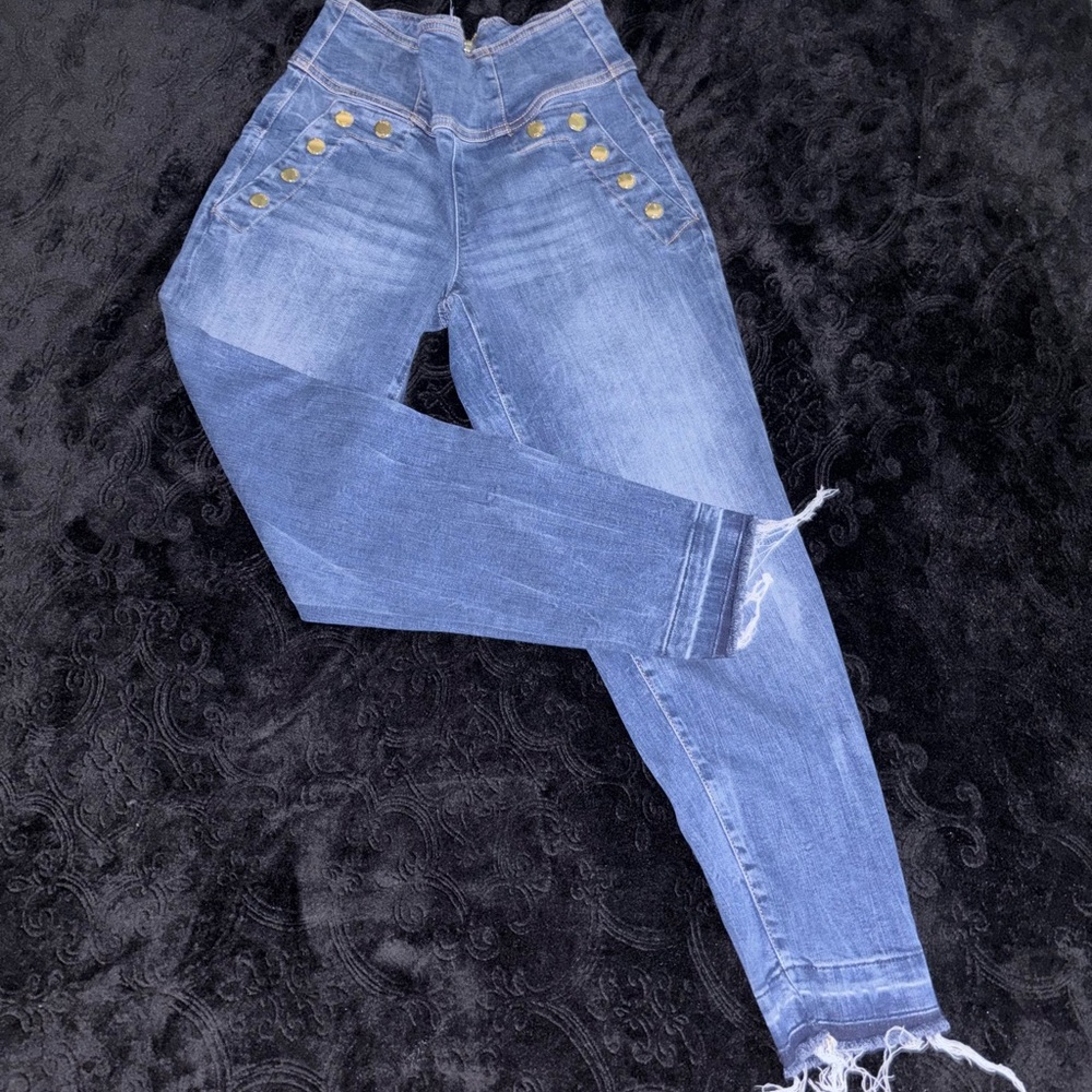 Guess Dark Wash Skinny High Rise Jeans (Back Zipper + Gold Button Decor)